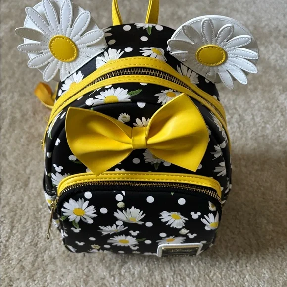 Loungefly | Bags | Loungefly Minnie Mouse Daisies Mini  display picture 1
